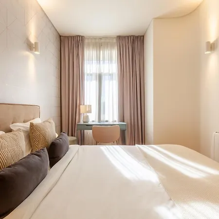 D&s - Alvares Cabral Apartman *